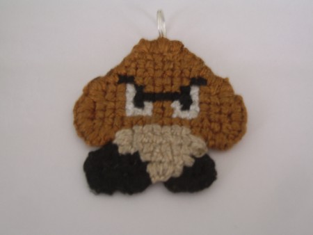 Goomba nyaklánc